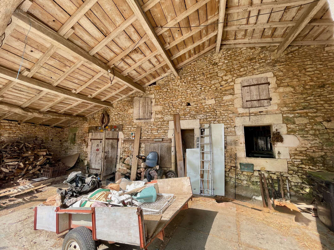 Maison à SAINT-SAVINIEN