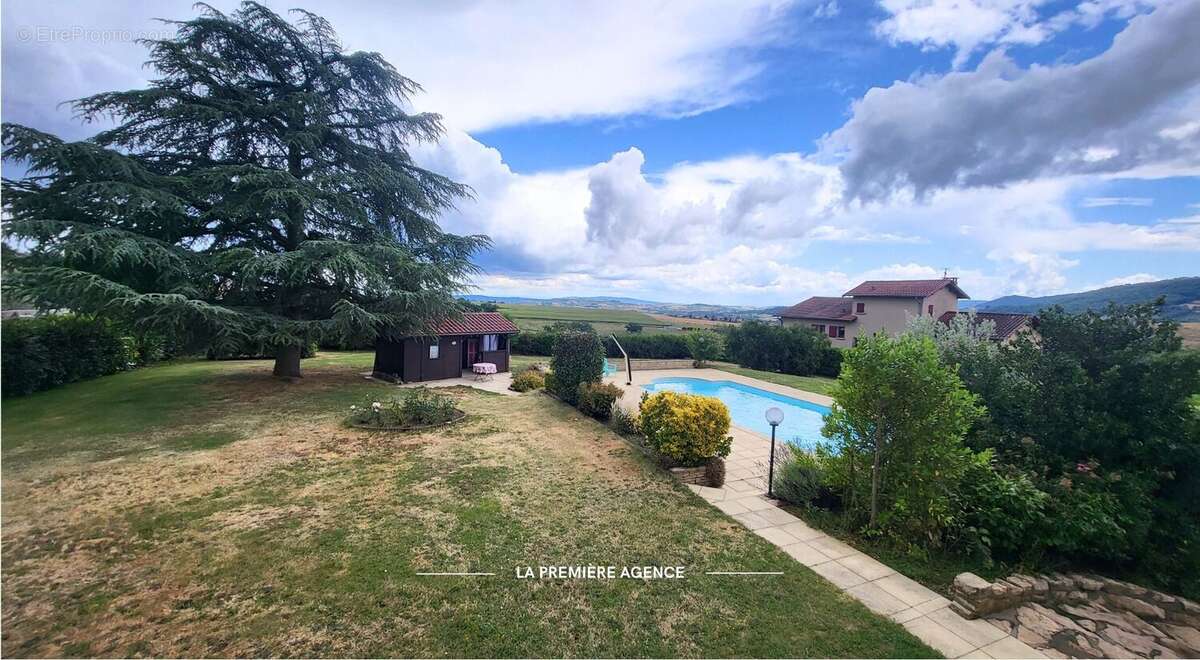 Maison à PONTCHARRA-SUR-TURDINE