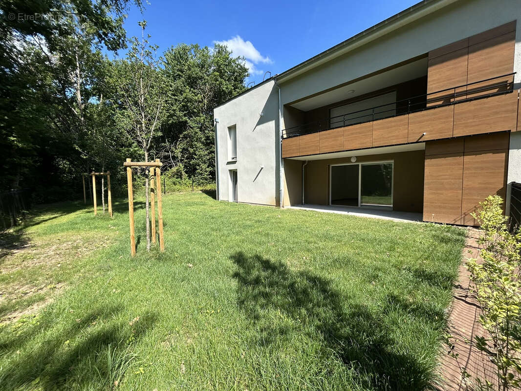 Appartement à NORROY-LE-VENEUR