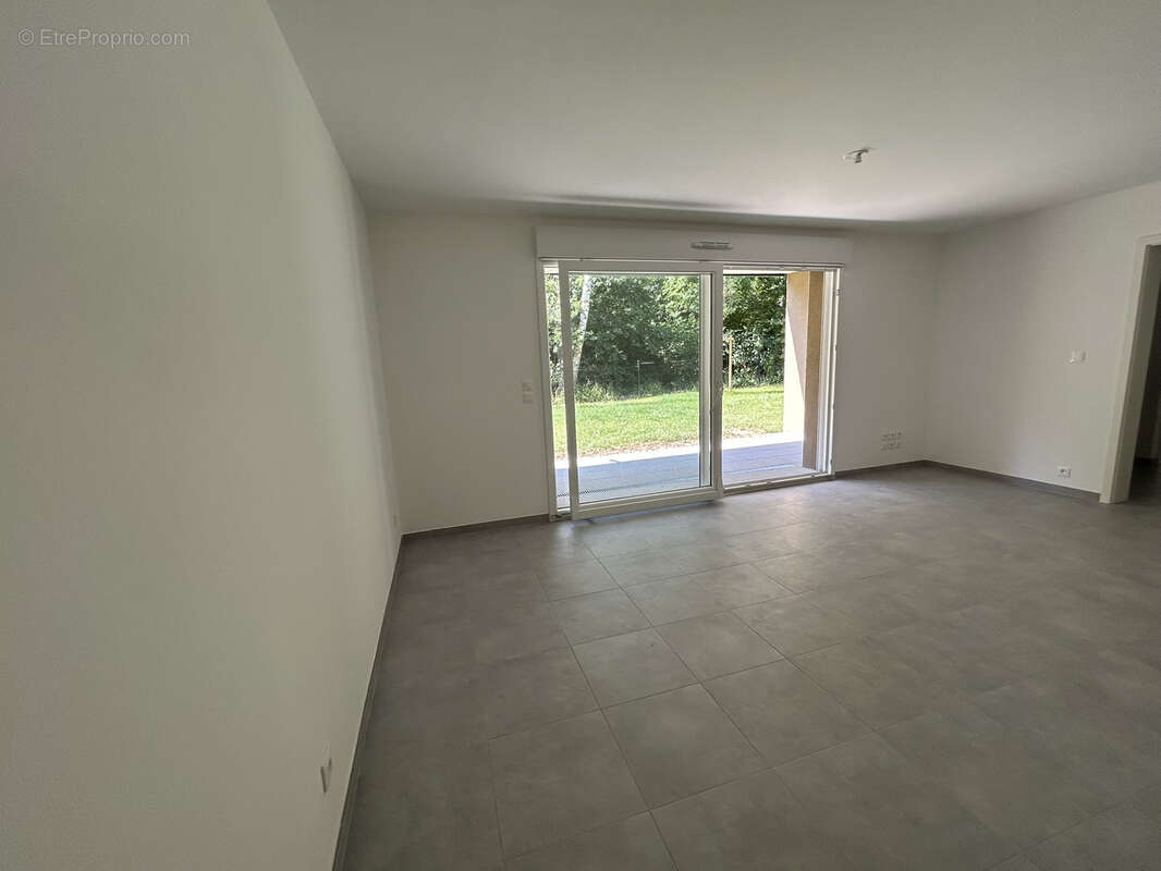 Appartement à NORROY-LE-VENEUR