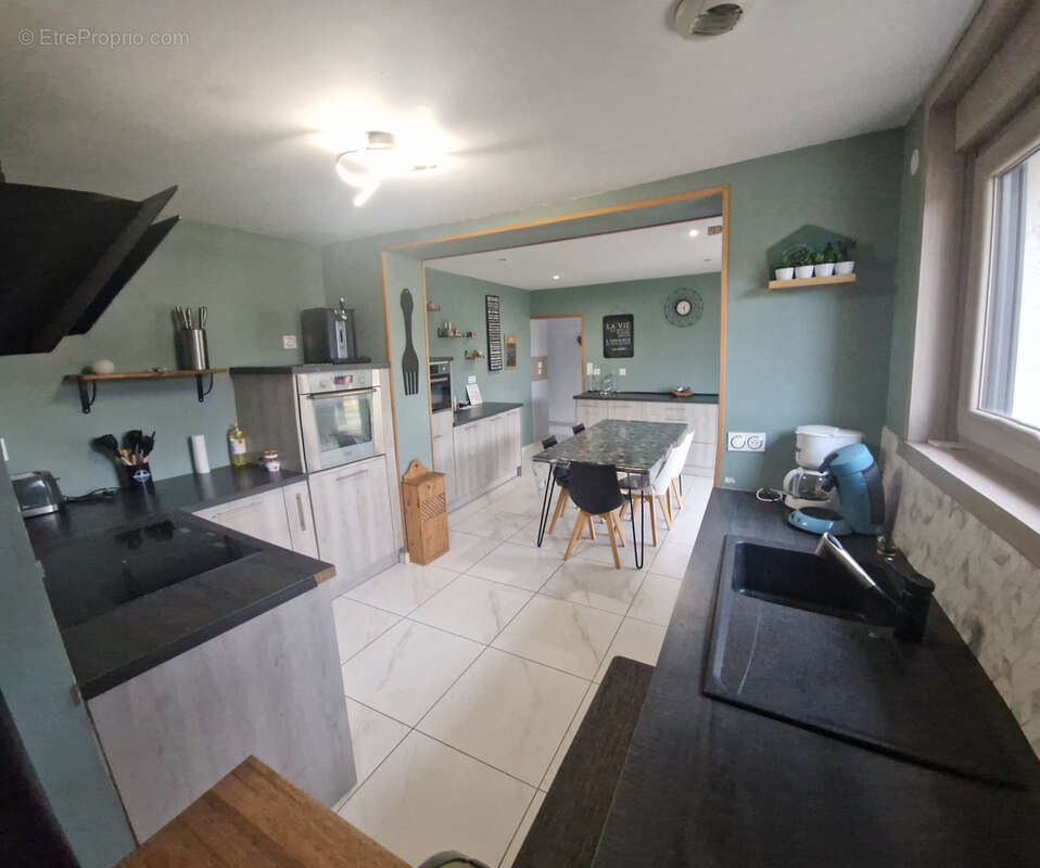 Maison à SAILLY-LABOURSE