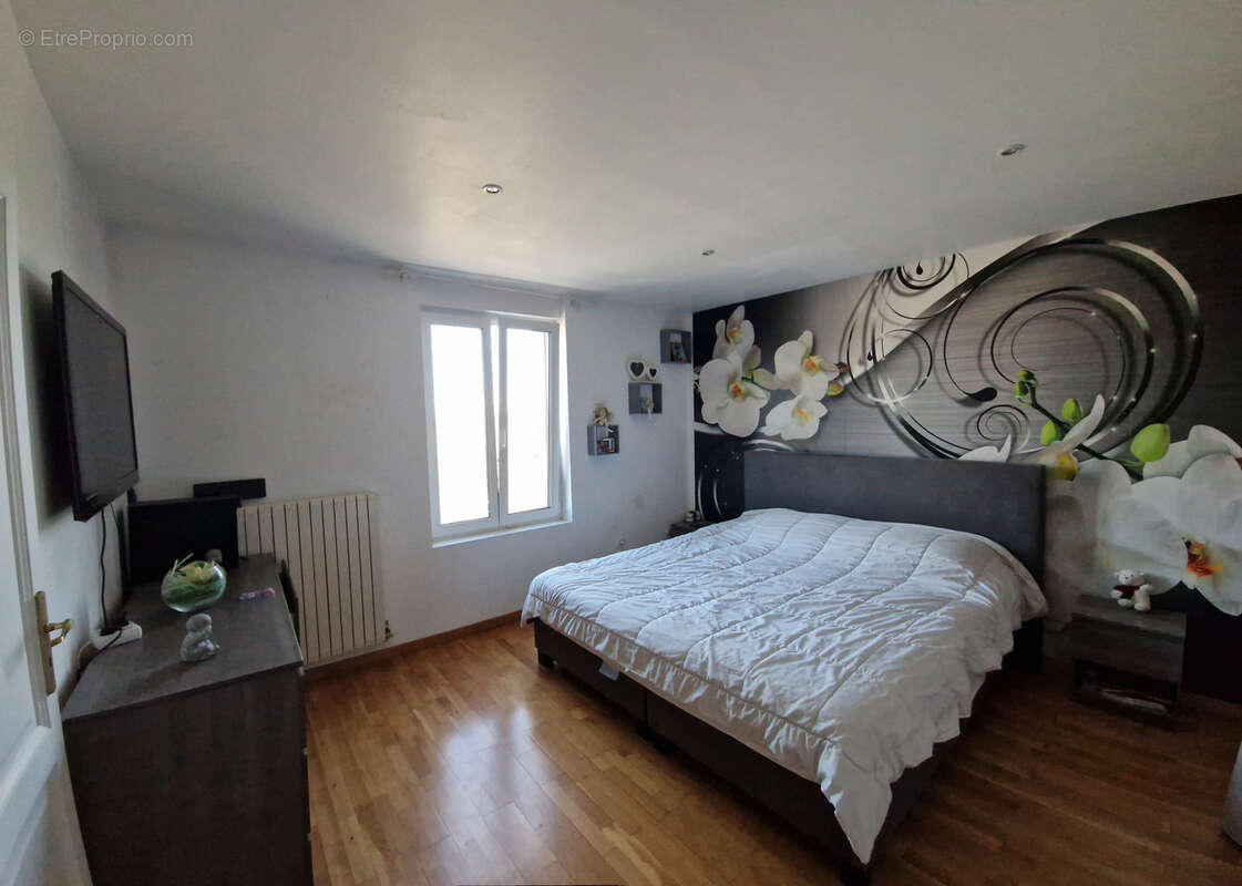 Maison à SAILLY-LABOURSE