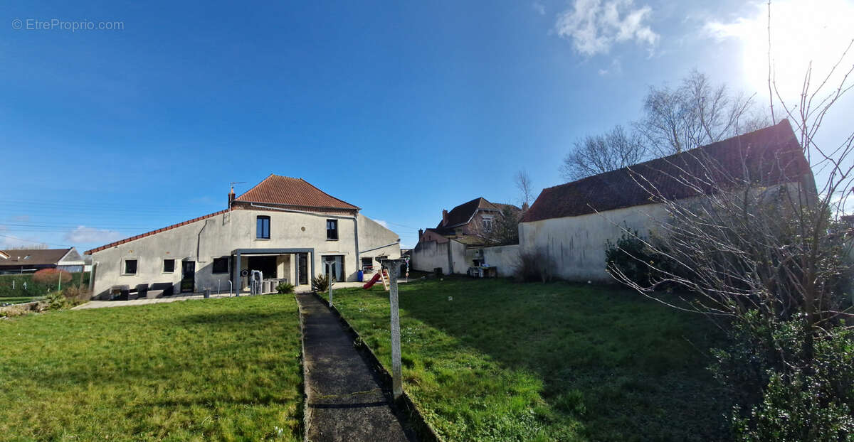 Maison à SAILLY-LABOURSE