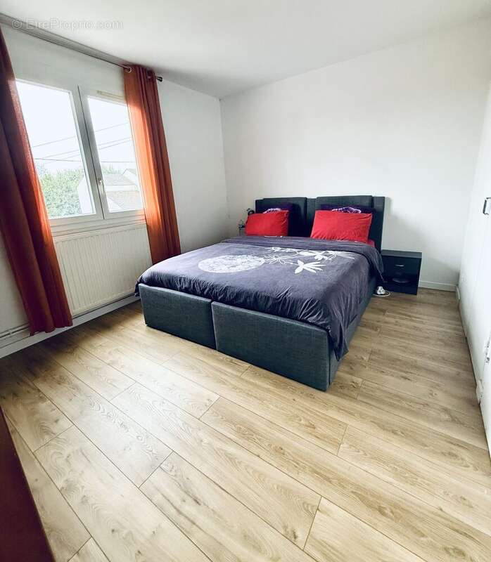 Maison à BOUGUENAIS