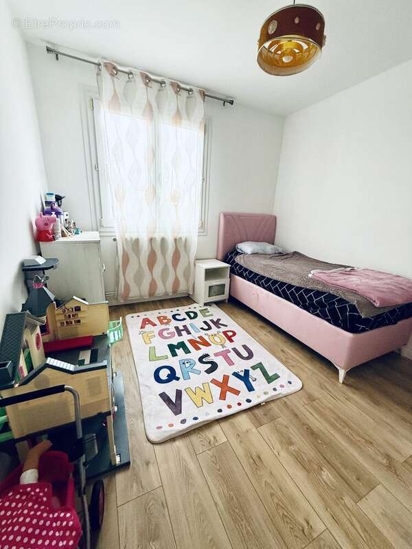 Maison à BOUGUENAIS