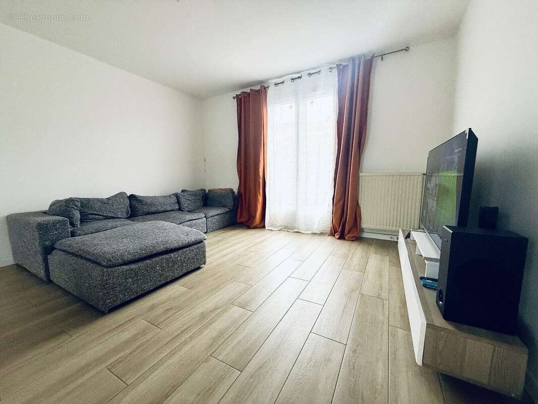 Maison à BOUGUENAIS