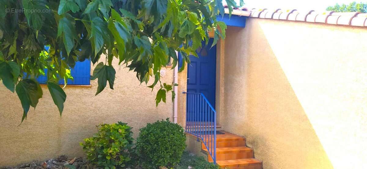 Maison à SAINT-FELIX-DE-LODEZ