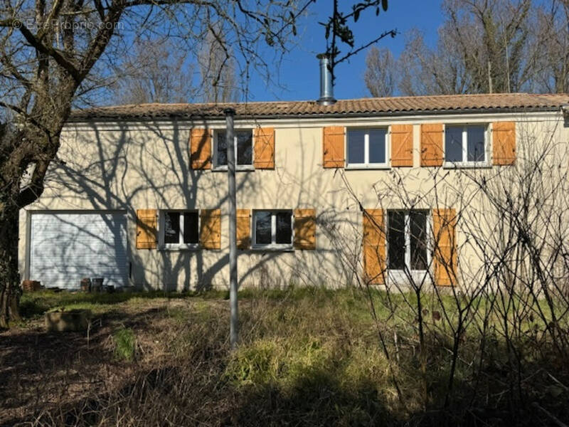 Maison à SAINT-PEY-DE-CASTETS