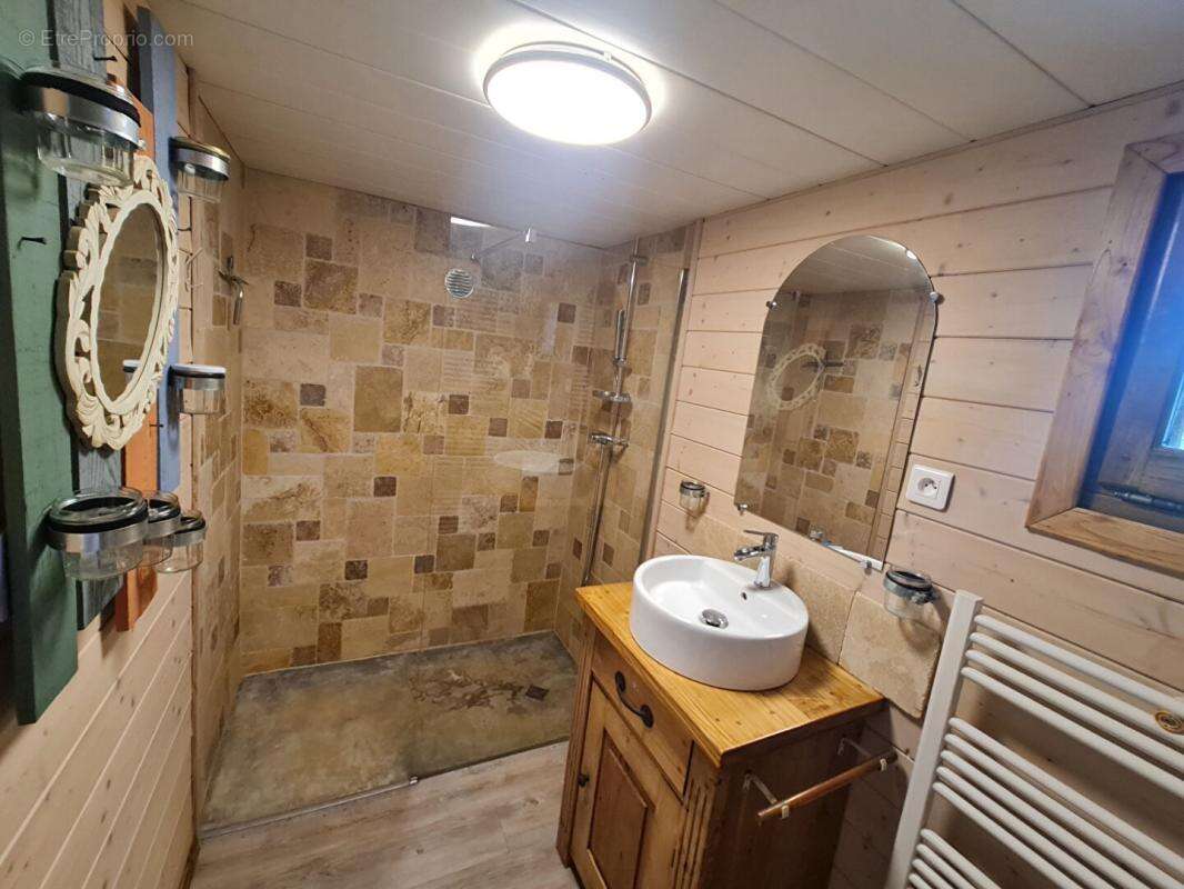 Maison à LES SALLES-DU-GARDON