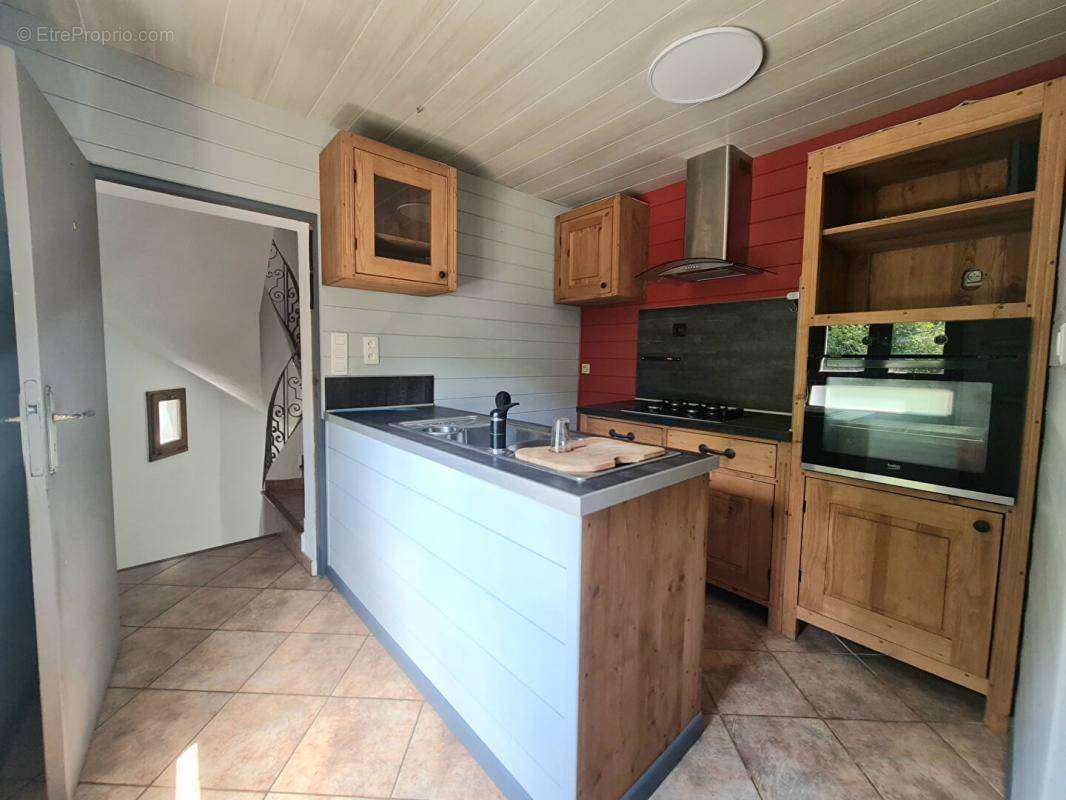 Maison à LES SALLES-DU-GARDON