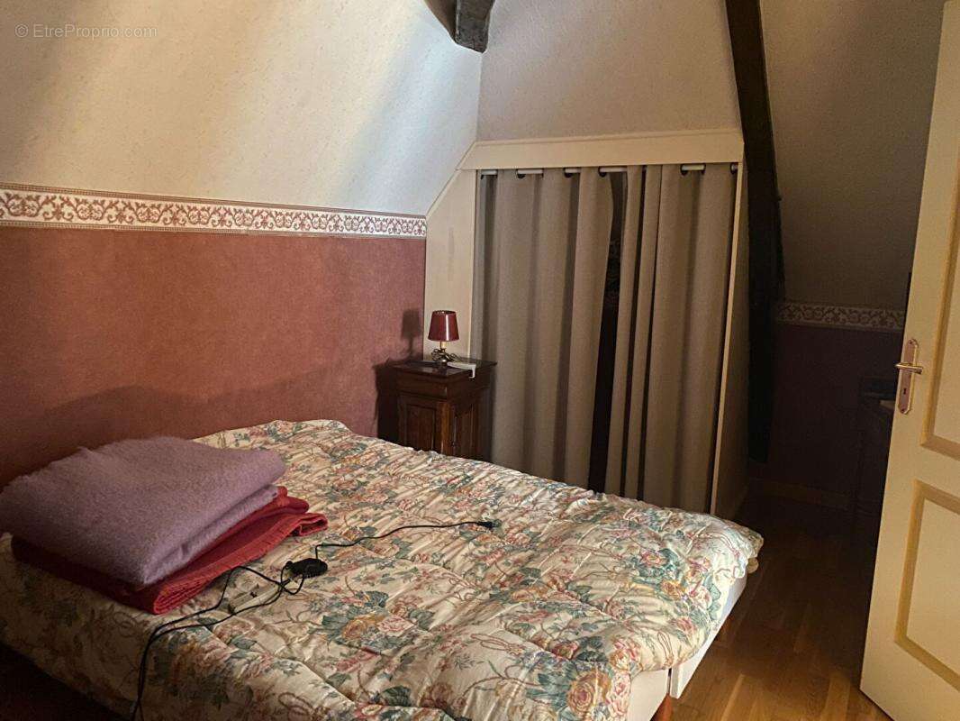 Maison à TOURNON-SAINT-PIERRE