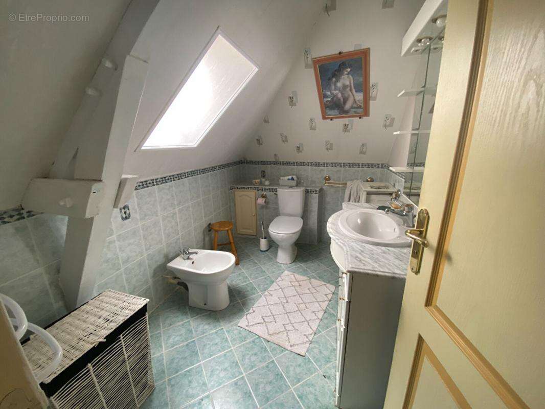 Maison à TOURNON-SAINT-PIERRE