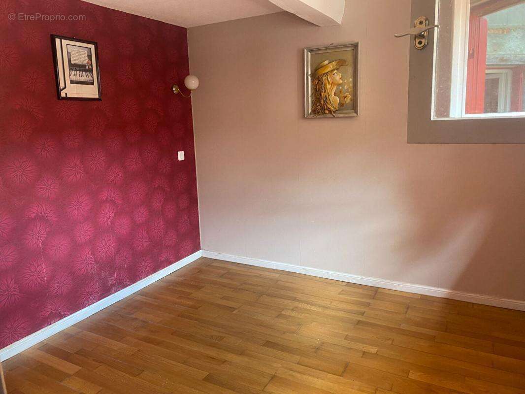 Maison à TOURNON-SAINT-PIERRE