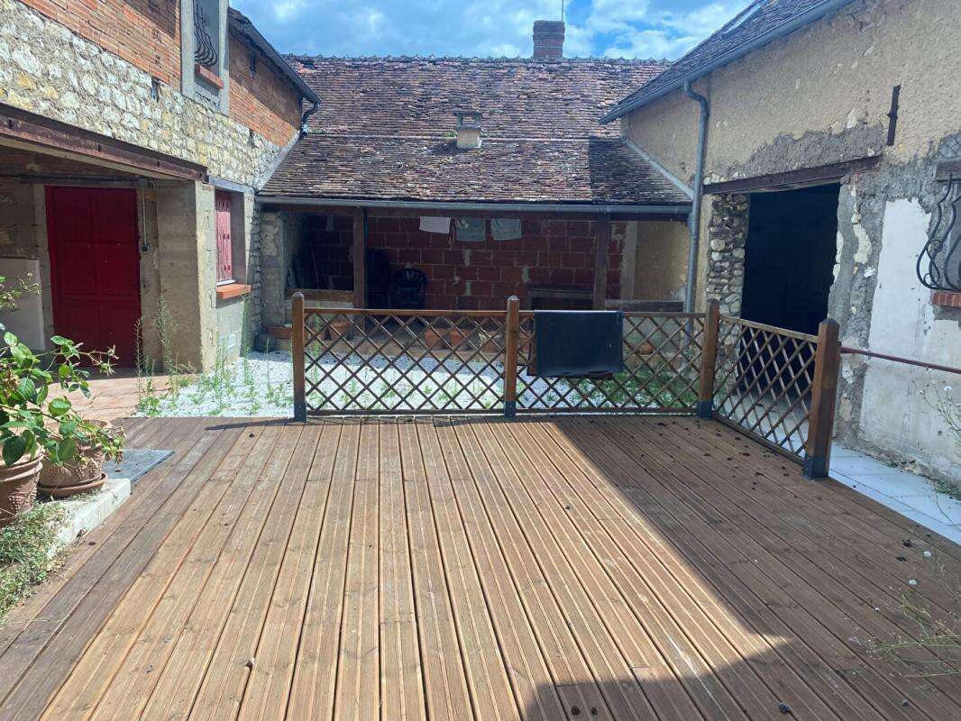 Maison à TOURNON-SAINT-PIERRE