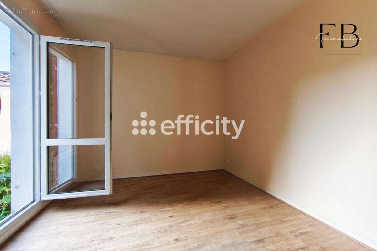 Maison à BOUFFEMONT