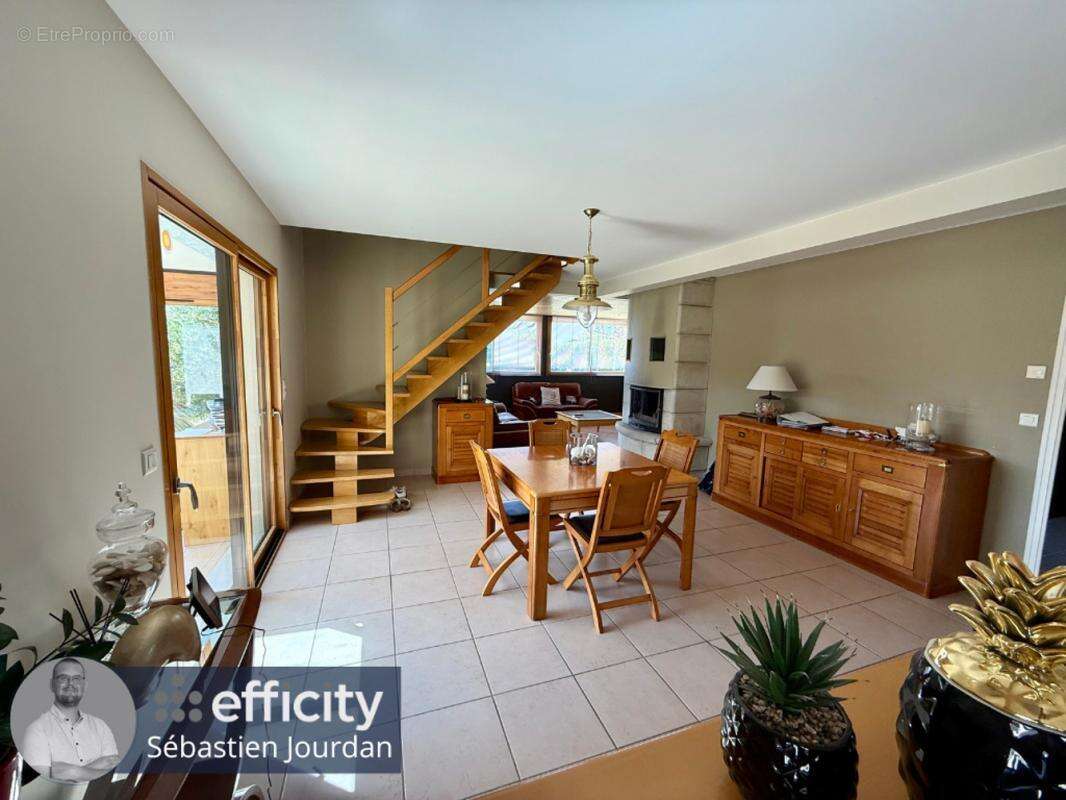 Maison à SAINT-LORMEL