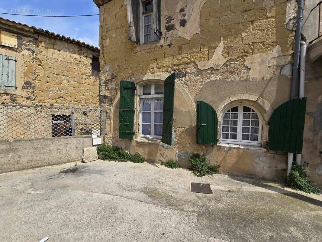 Maison à VILLENEUVE-LES-BEZIERS
