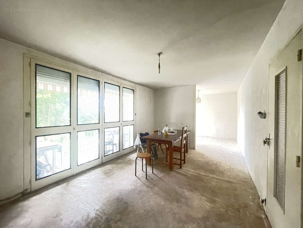 Appartement à GRIGNY