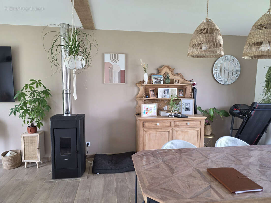 Maison à SAINT-PIERRE-EN-VAL