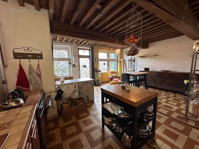 Maison à OUROUX-EN-MORVAN