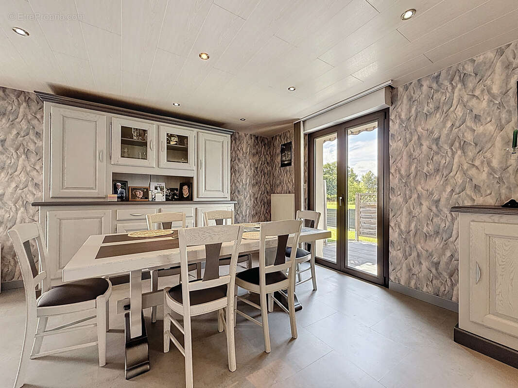 Maison à REMONCOURT