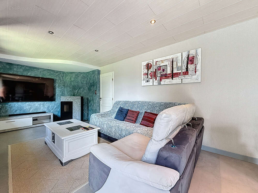 Maison à REMONCOURT