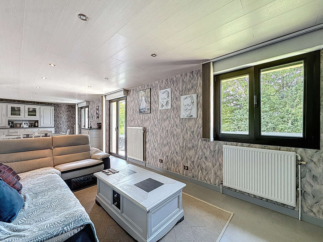 Maison à REMONCOURT