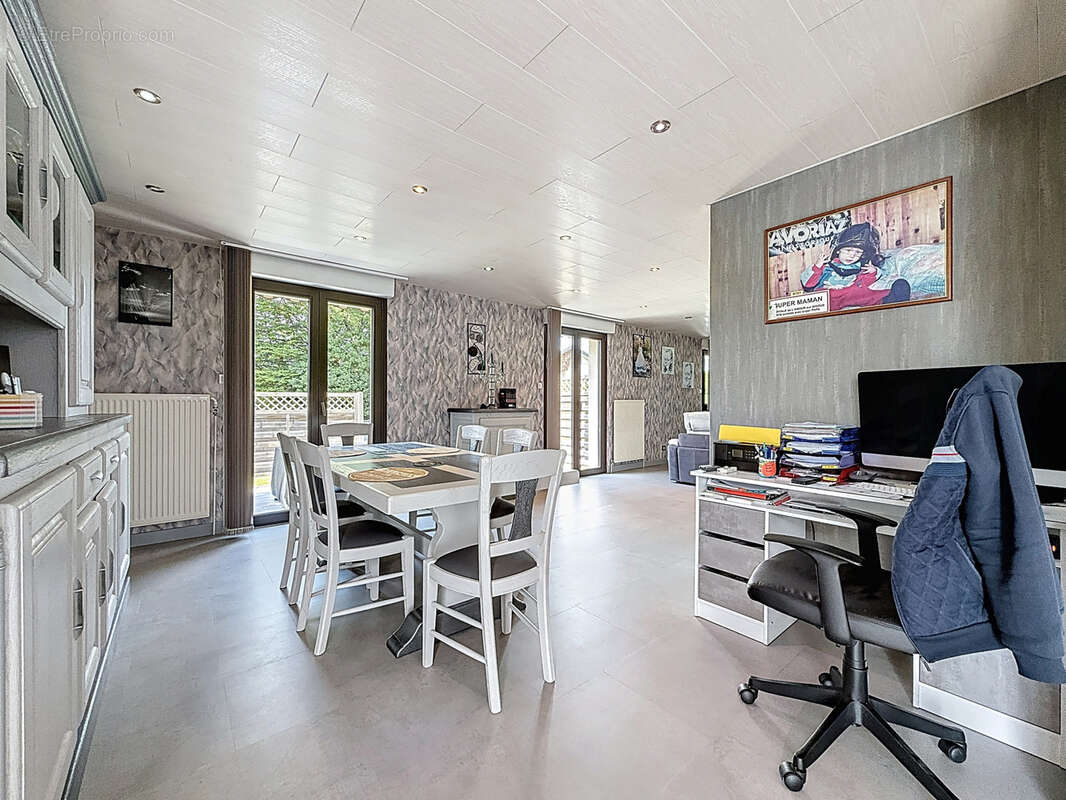 Maison à REMONCOURT