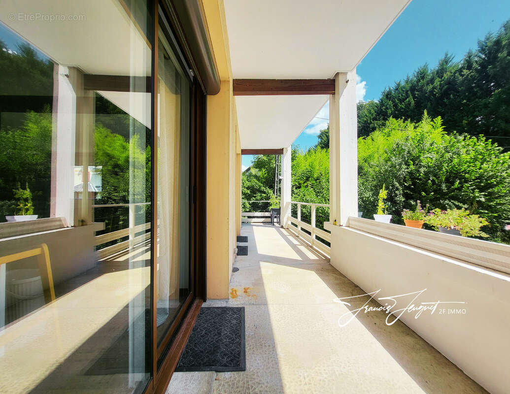 Appartement à ALBY-SUR-CHERAN