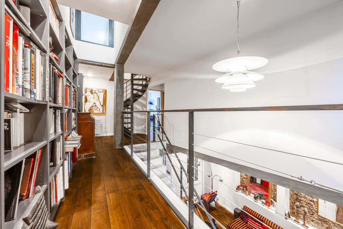 Appartement à LEVALLOIS-PERRET