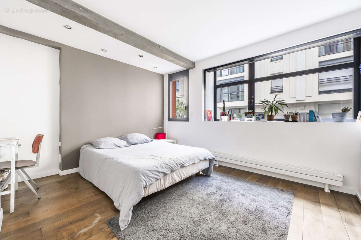 Appartement à LEVALLOIS-PERRET