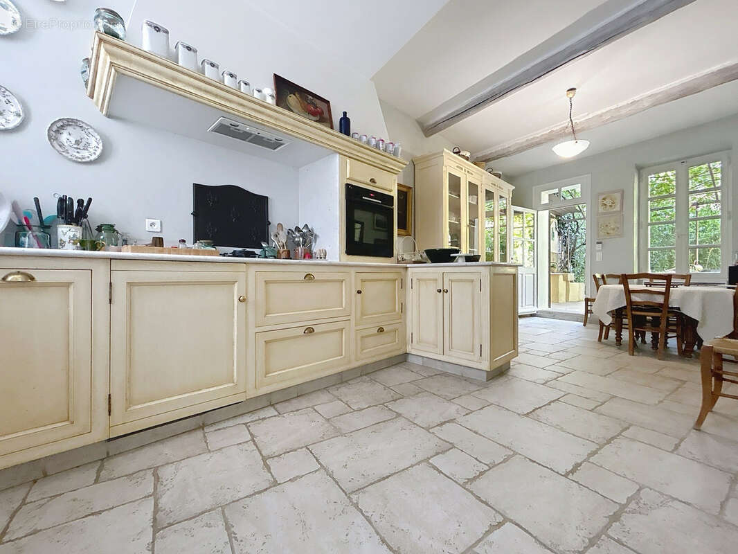 Maison à VAISON-LA-ROMAINE