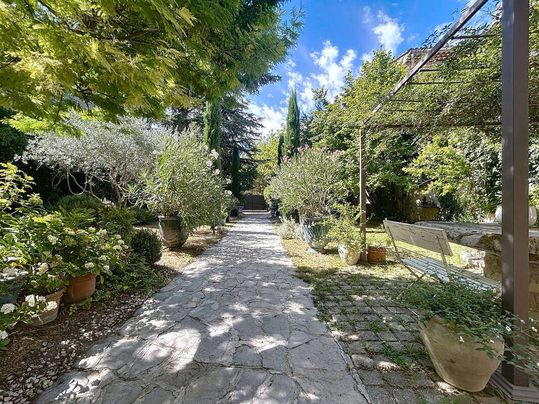 Maison à VAISON-LA-ROMAINE