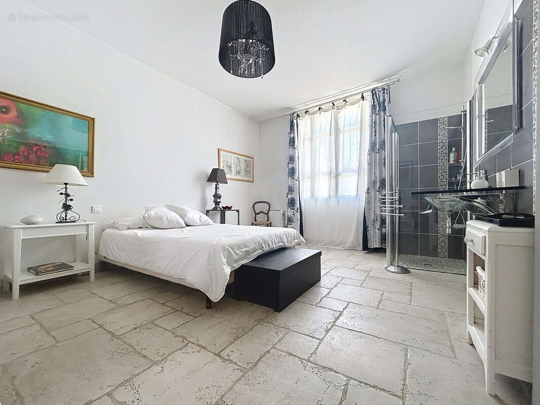 Maison à VAISON-LA-ROMAINE