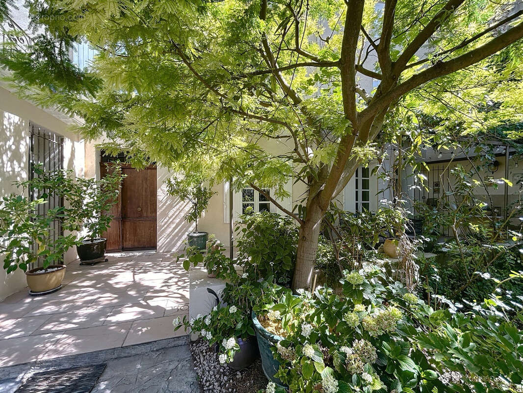 Maison à VAISON-LA-ROMAINE