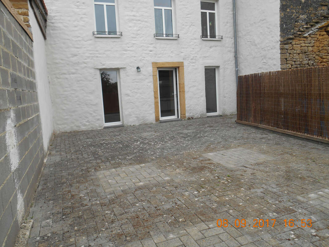 Appartement à ALLONDRELLE-LA-MALMAISON