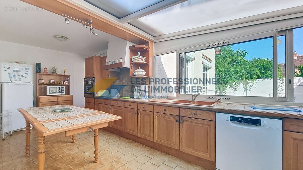 Maison à FERRIERES-EN-GATINAIS