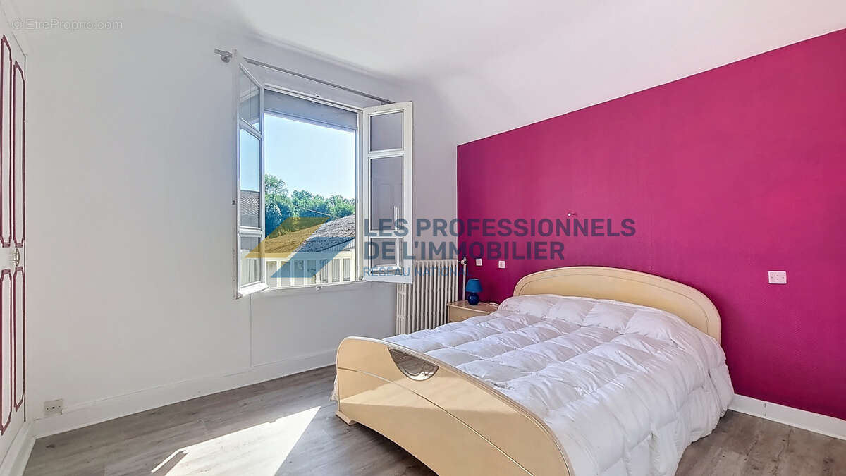 Maison à FERRIERES-EN-GATINAIS