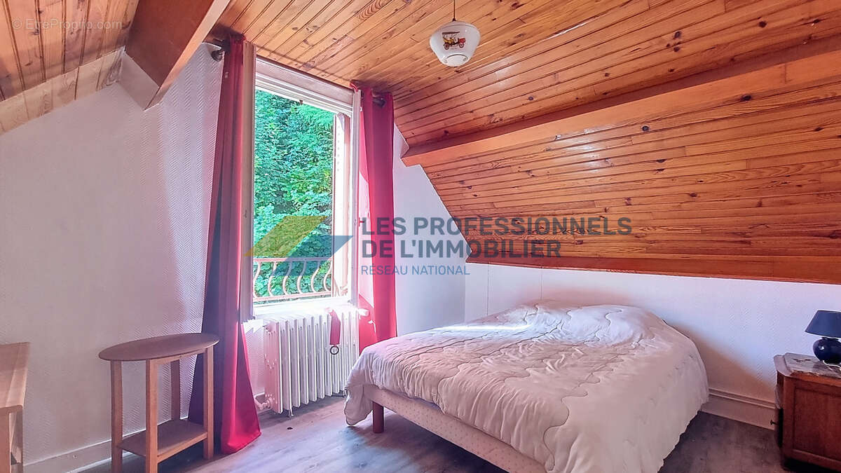 Maison à FERRIERES-EN-GATINAIS