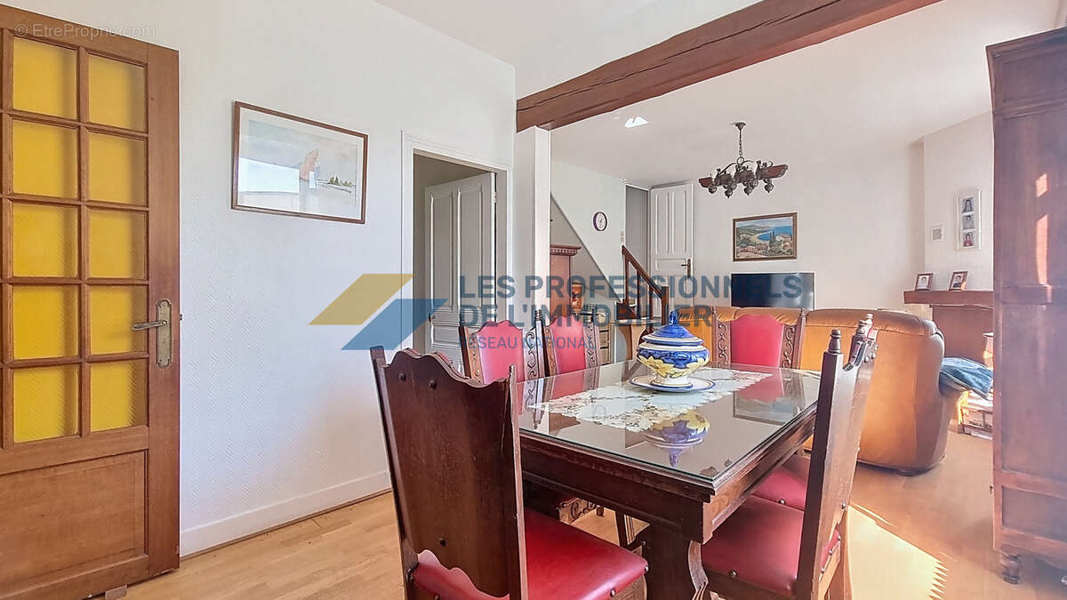 Maison à FERRIERES-EN-GATINAIS