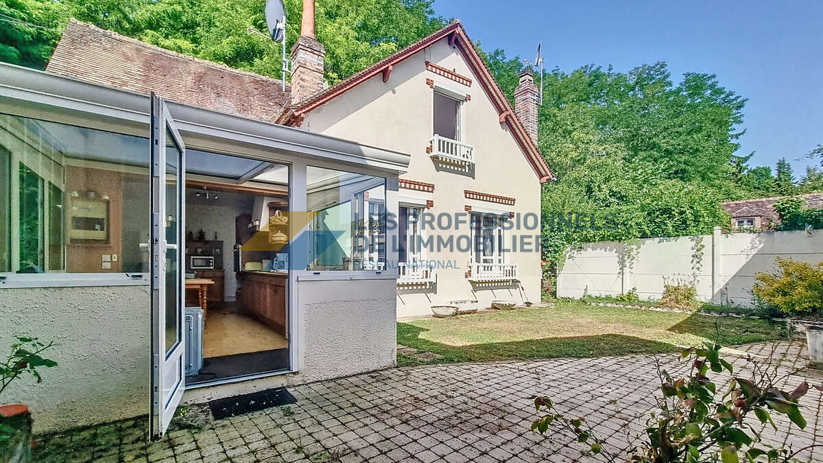 Maison à FERRIERES-EN-GATINAIS