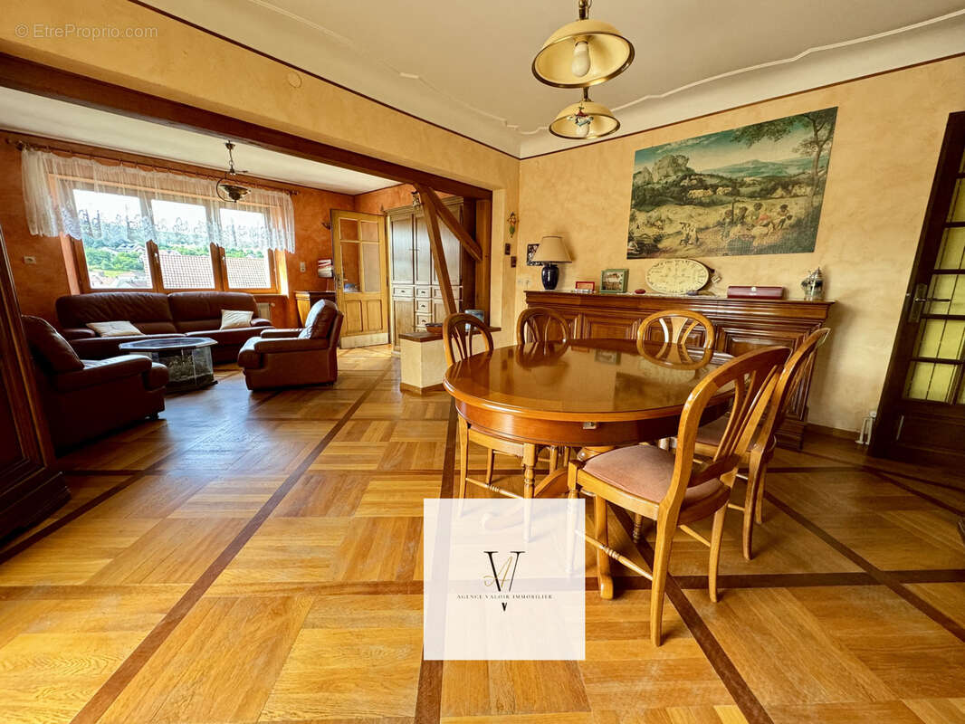 Maison à LIXING-LES-ROUHLING