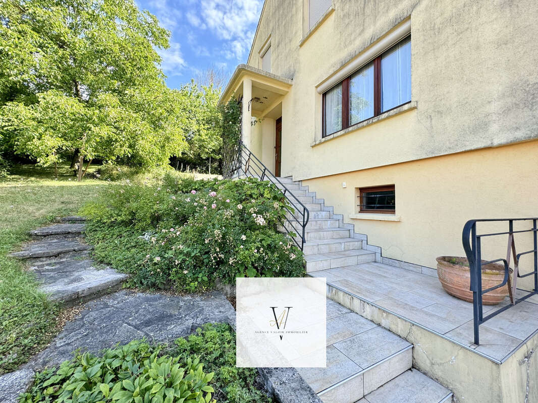 Maison à LIXING-LES-ROUHLING