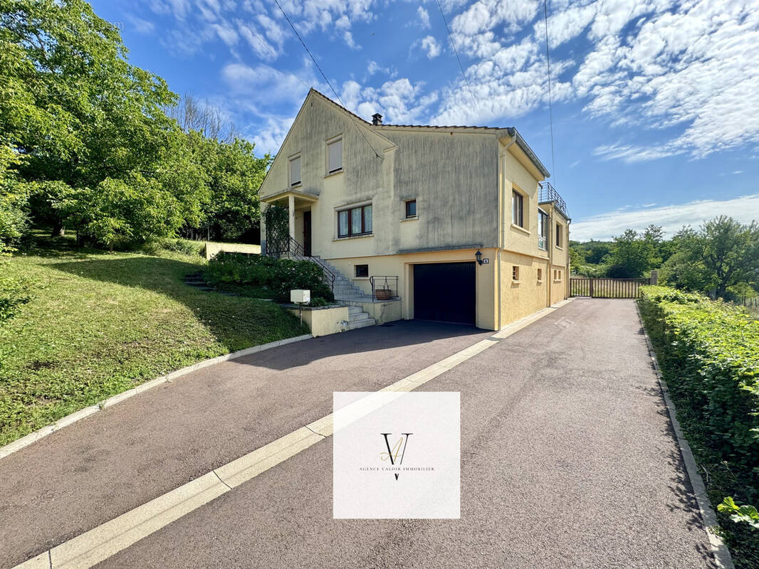 Maison à LIXING-LES-ROUHLING