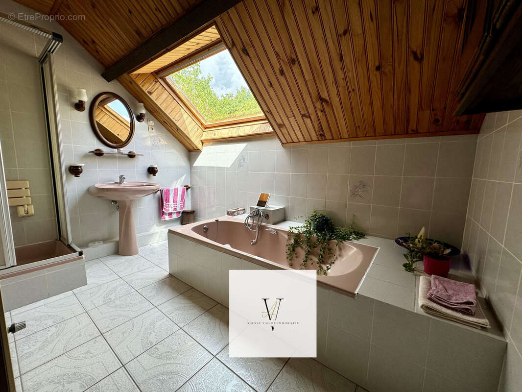 Maison à LIXING-LES-ROUHLING