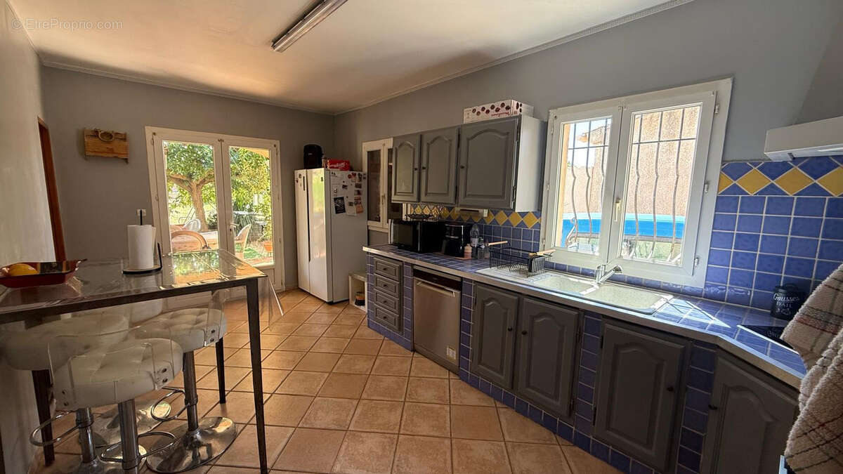 Maison à PEYROLLES-EN-PROVENCE