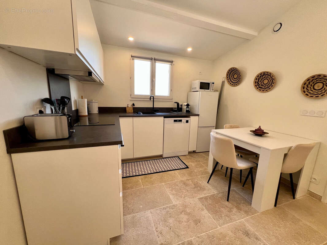 Appartement à COGOLIN