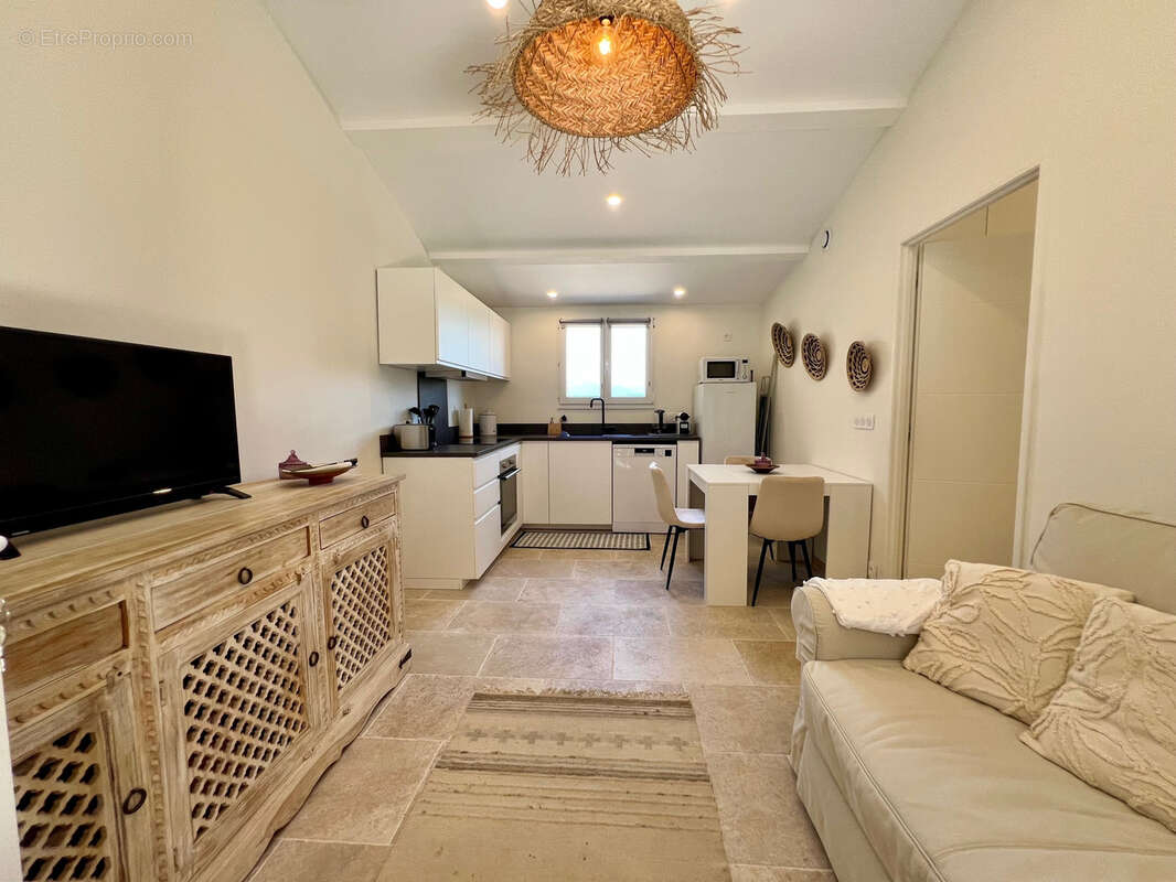 Appartement à COGOLIN