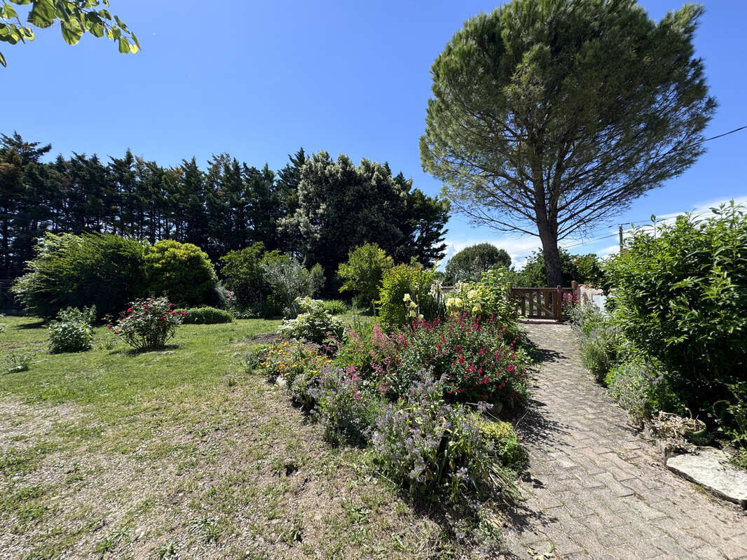 Maison à LA BEGUDE-DE-MAZENC