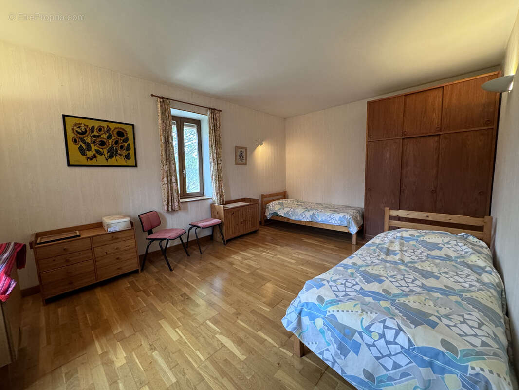 Maison à LA BEGUDE-DE-MAZENC